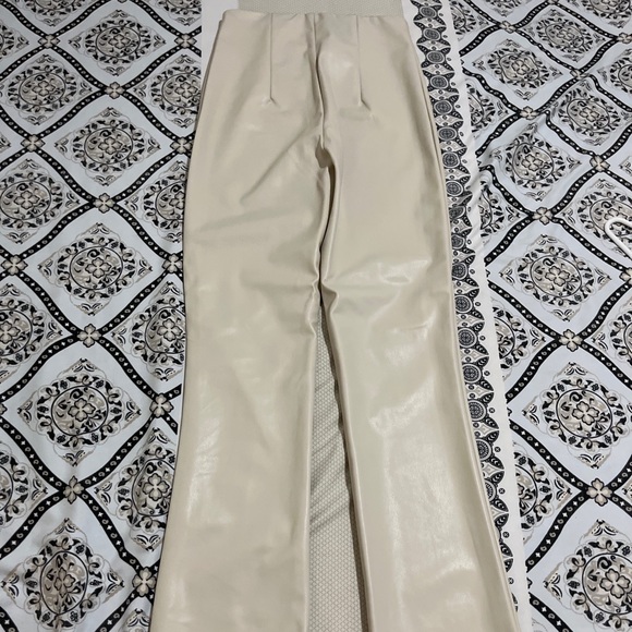 H&M flared leather pants - Picture 2 of 3